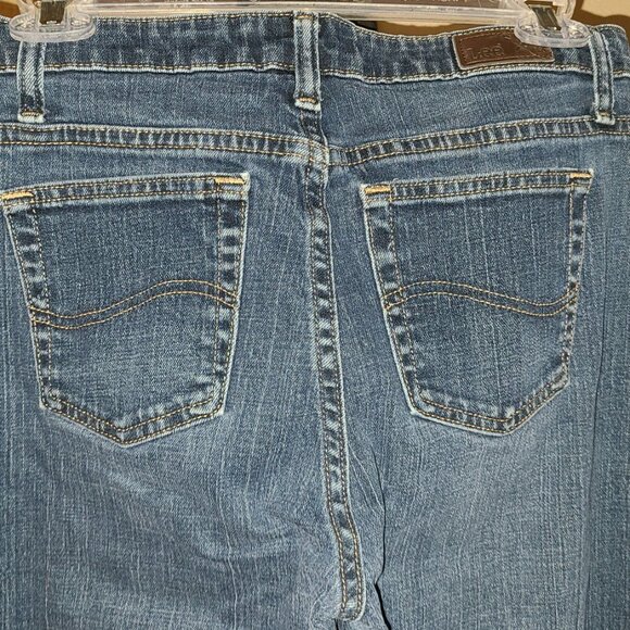 Lee Natural Bootcut Jeans for Women fits Just Below the Waist 6P Stonewash Blue - Picture 9 of 10